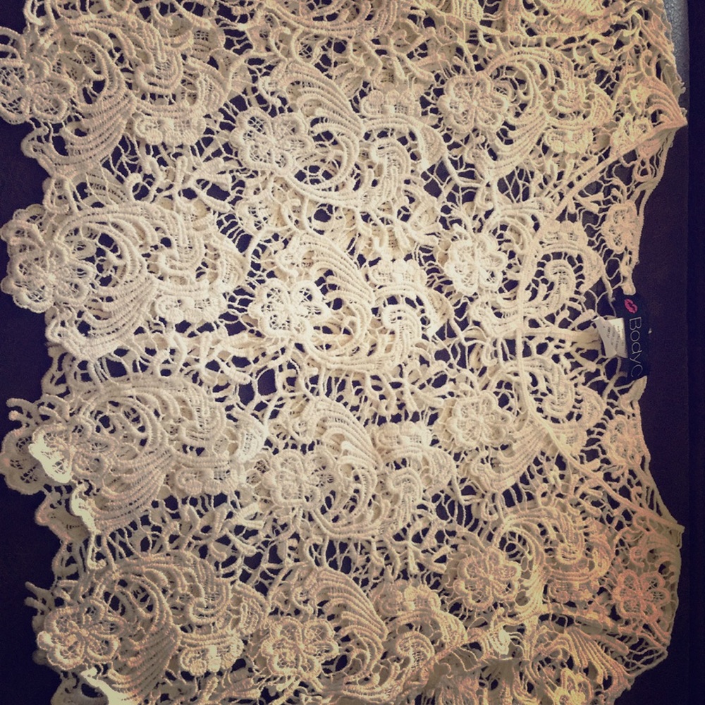 Size small top from body central